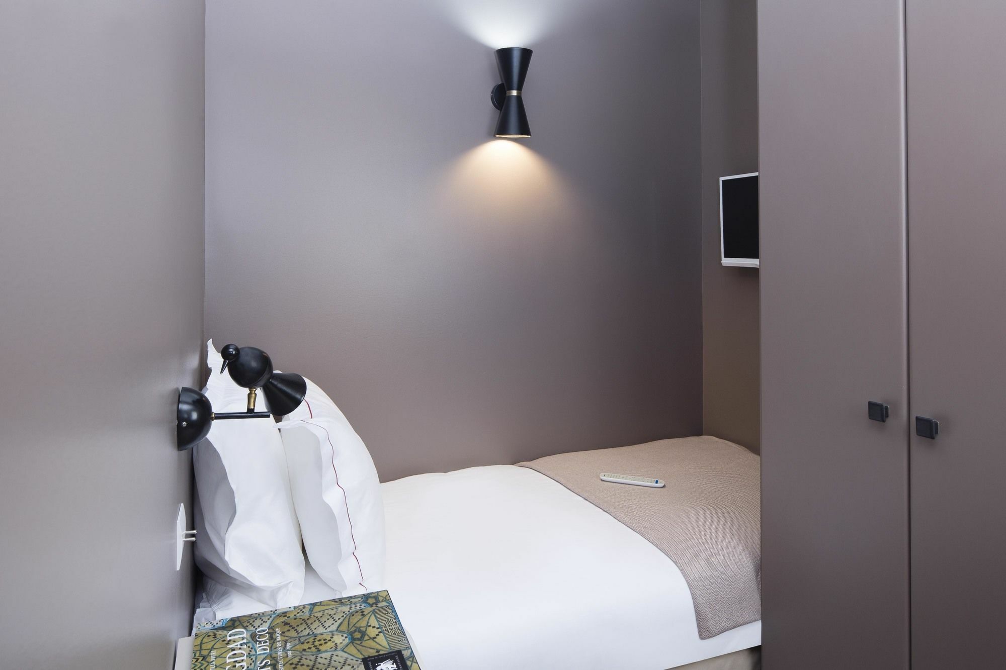 Hotel Celeste Batignolles Montmartre Paris Exterior photo